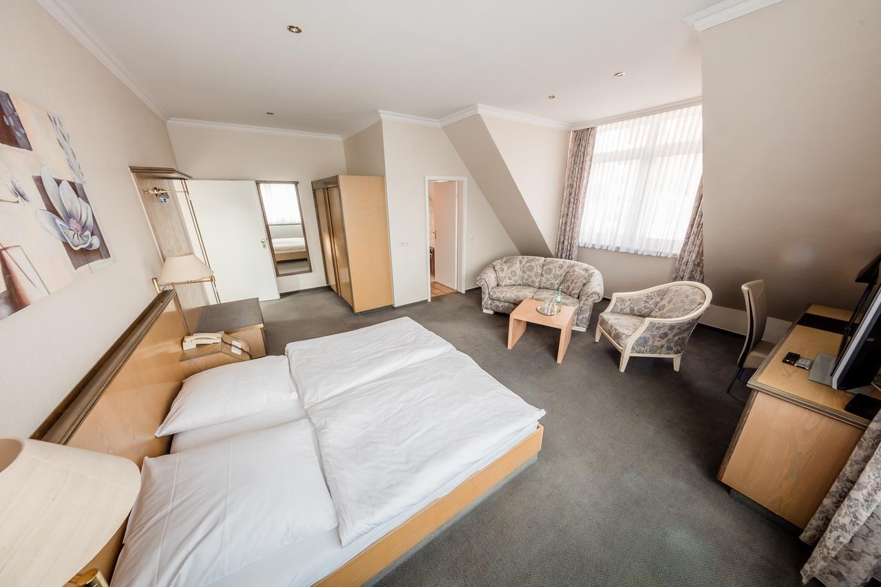 Hotel Meyer Bergheim  Extérieur photo